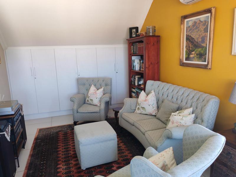 3 Bedroom Property for Sale in Sandbaai Western Cape